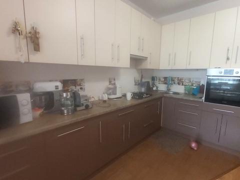 квартира по адресу Ивана Пулюя ул., 40/12