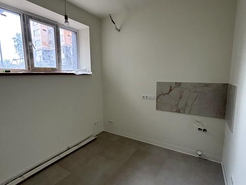 комерційна за адресою Львів, Івана Рубчака вул., 21