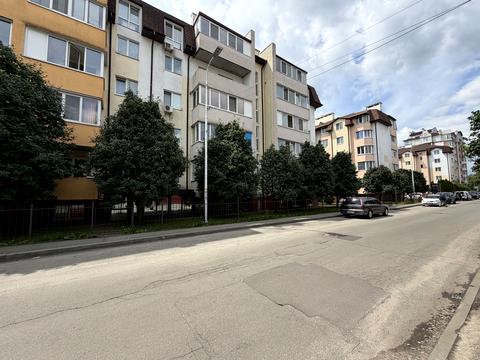коммерческая по адресу Молодёжная ул. (Піонерська), 20