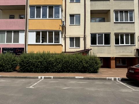 коммерческая по адресу Молодёжная ул. (Піонерська), 28