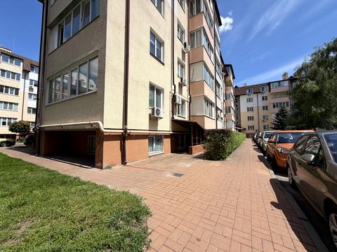 коммерческая по адресу Молодёжная ул. (Піонерська), 28