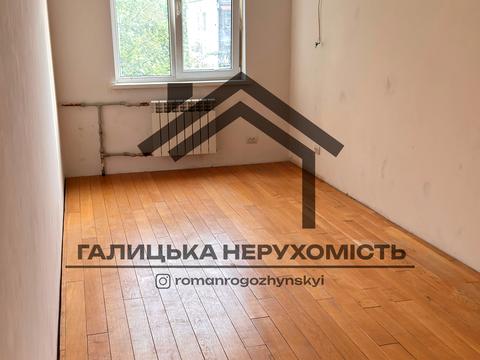 квартира за адресою Дмитра Яворницького вул. (), 10