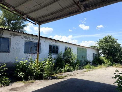 комерційна за адресою Миру, 5