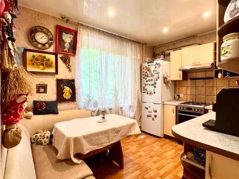 квартира за адресою житловий масив Тополя-1 вул., 8