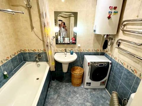 квартира за адресою житловий масив Тополя-1 вул., 8
