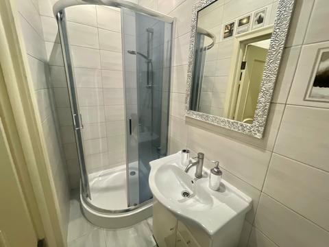 квартира за адресою Пантелеймона Куліша вул., 28