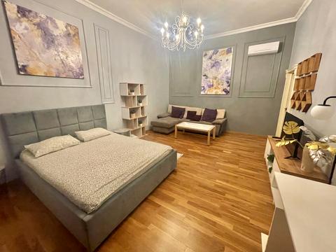 квартира за адресою Пантелеймона Куліша вул., 28
