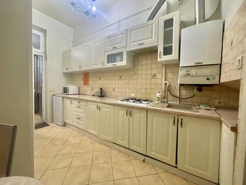 квартира за адресою Пантелеймона Куліша вул., 28