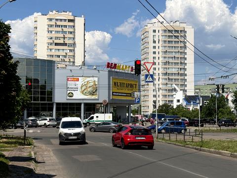 коммерческая по адресу Припортовая ул. (Героев Сталинграда), 25