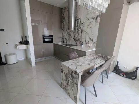 квартира за адресою Шевченка вул., 51д
