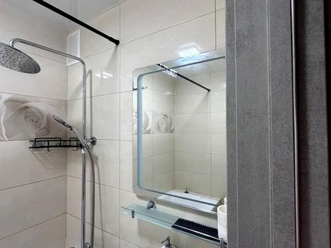 квартира за адресою Гетьмана Петра Дорошенка вул. (Генерала Грушевого), 12