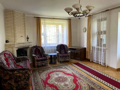 будинок за адресою Богдана Хмельницького вул., 10