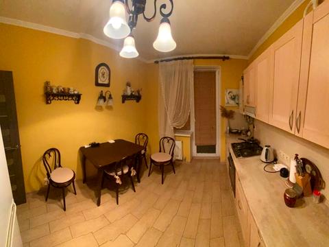 квартира за адресою Олексія Вадатурського вул. (Маршала Малиновського), 55