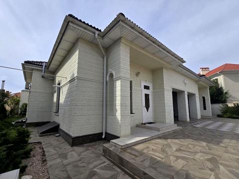 дом по адресу Світла ул.