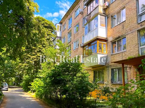 квартира за адресою Остапа Вишні вул., 7