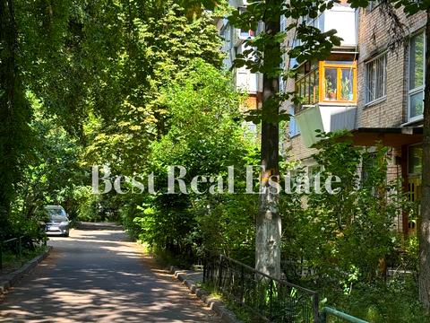 квартира за адресою Остапа Вишні вул., 7