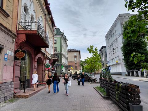 коммерческая по адресу Патриарха Иосифа Слепого ул., 5