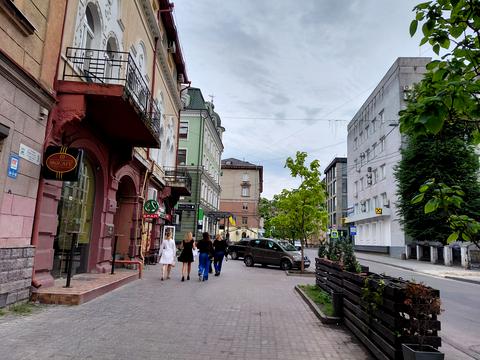 коммерческая по адресу Патриарха Иосифа Слепого ул., 5
