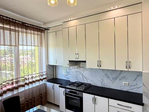 квартира за адресою Квітки-Основ'яненка вул., 8б