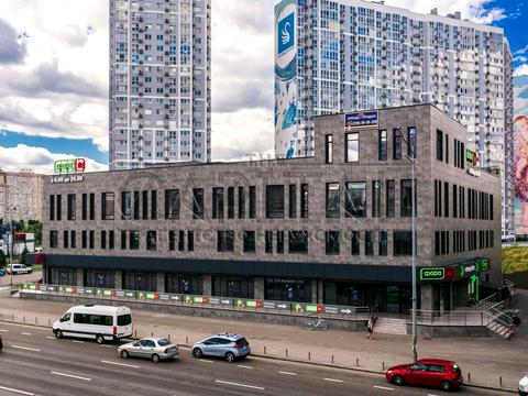 коммерческая по адресу Миколы Бажана просп., 1