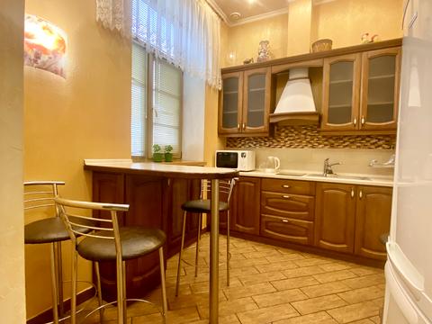 квартира за адресою Богдана Хмельницького вул., 63