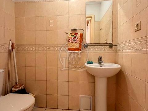 коммерческая по адресу Ришельевская ул. (Ленина улица), 39