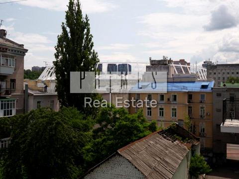 комерційна за адресою Еспланадна вул., 2