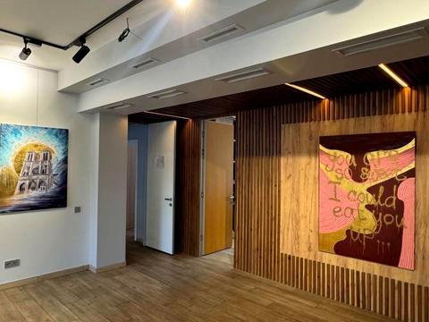 комерційна за адресою Йорданська вул. (Лайоша Гавро), 20