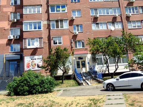 коммерческая по адресу Драгоманова ул., 17