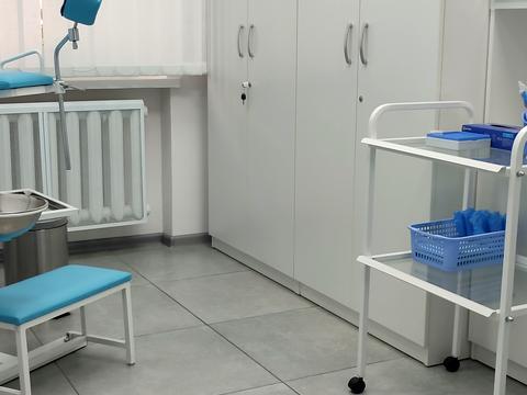 коммерческая по адресу Драгоманова ул., 17