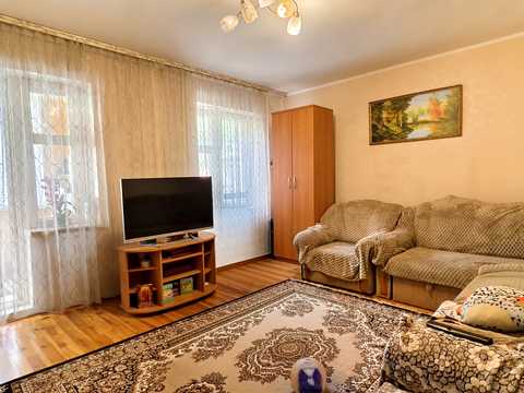 квартира за адресою Склозаводська вул., 12