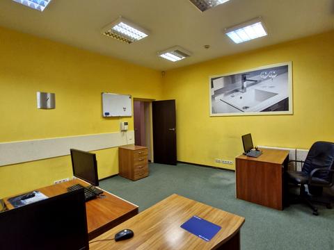 комерційна за адресою Юрія Іллєнка вул. (Мельникова), 75