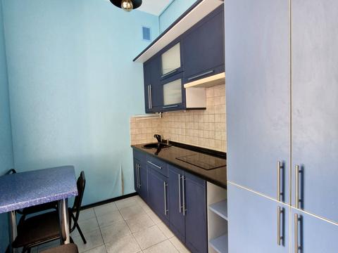 комерційна за адресою Юрія Іллєнка вул. (Мельникова), 75