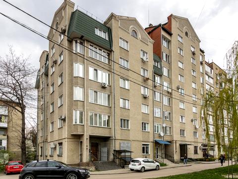 квартира за адресою Степана Бандери вул., 10в