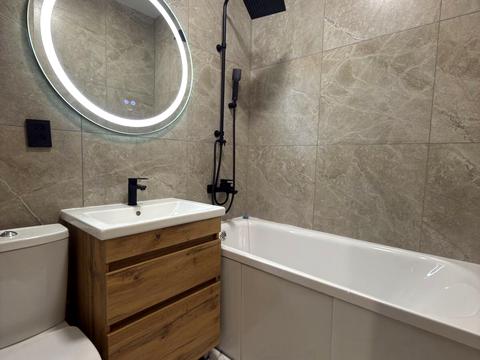 квартира за адресою Володимира Івасюка вул., 32