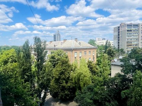 квартира за адресою Братів Зерових вул. (Червонопартизанська), 1/3