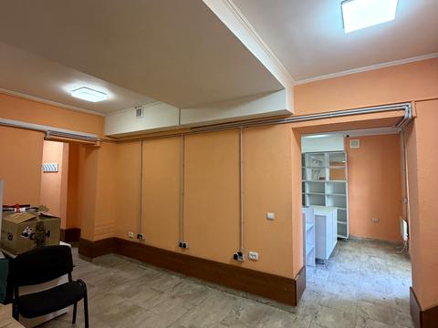 комерційна за адресою Винники, Кільцева вул., 11