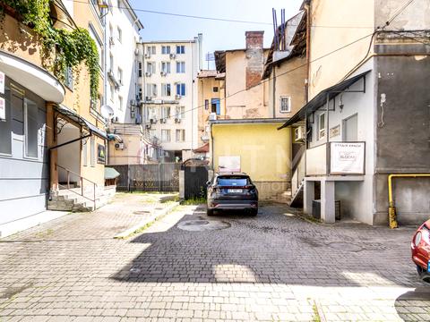 квартира по адресу Василиянок ул., 15а