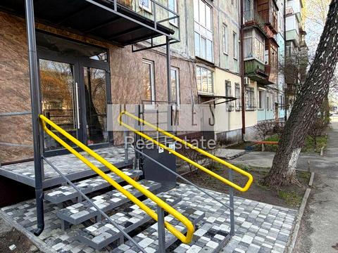 комерційна за адресою Авіаконструктора Антонова вул. (Авіації), 47