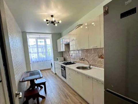 квартира за адресою Івана Величковського вул., 61