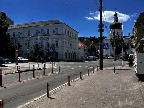 квартира за адресою Хорива вул., 15