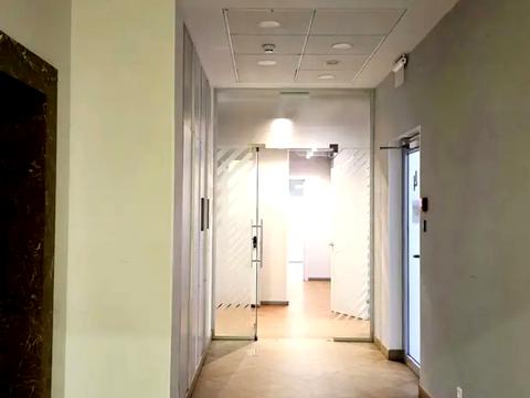 комерційна за адресою Спаська вул., 5