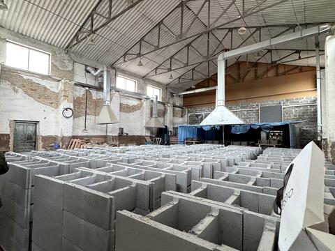 комерційна за адресою Франка, 2б
