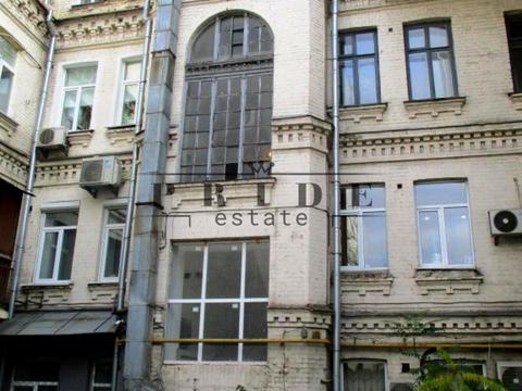 коммерческая по адресу Симона Петлюри ул. (Комінтерну), 18/137