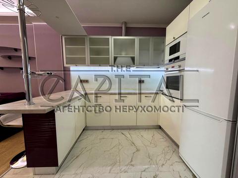квартира за адресою Регенераторна вул., 4 к1