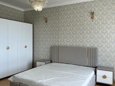 квартира за адресою Літературна вул., 1а