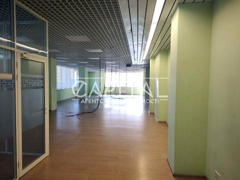 комерційна за адресою Київ, Вацлава Гавела бульв. (Івана Лепсе), 34-Г