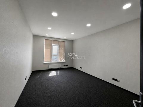 коммерческая по адресу Кловский спуск, 7a