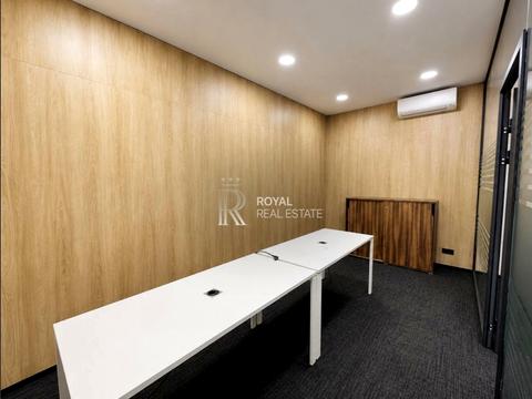 коммерческая по адресу Кловский спуск, 7a