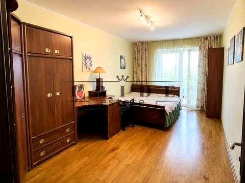 квартира за адресою Ревуцького вул., 5